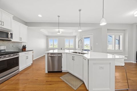 Tiny photo for 8724 Coventry Drive, Woodridge, IL 60517 (MLS # 12605082)