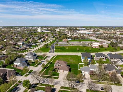 Tiny photo for 8724 Coventry Drive, Woodridge, IL 60517 (MLS # 12605082)