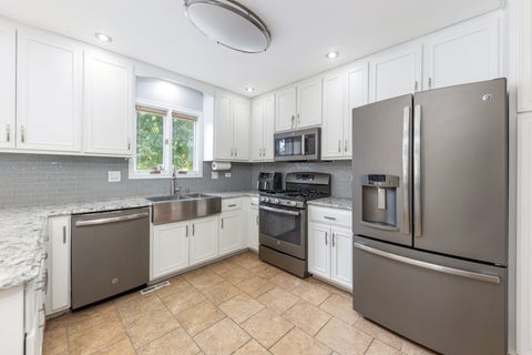 Tiny photo for 1221 Monmouth Drive, Lemont, IL 60439 (MLS # 12752587)