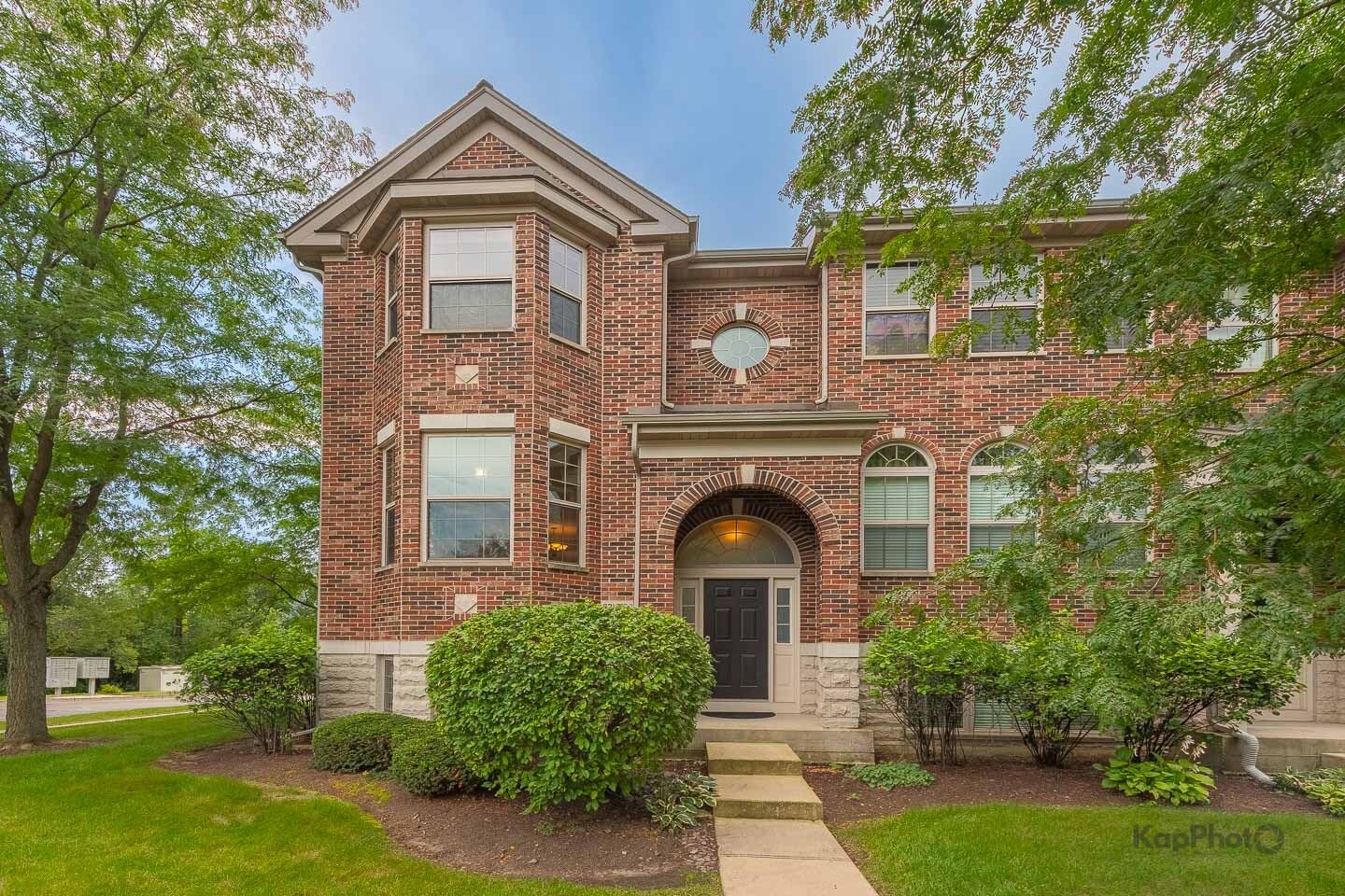 27W708 N Meadowview Drive