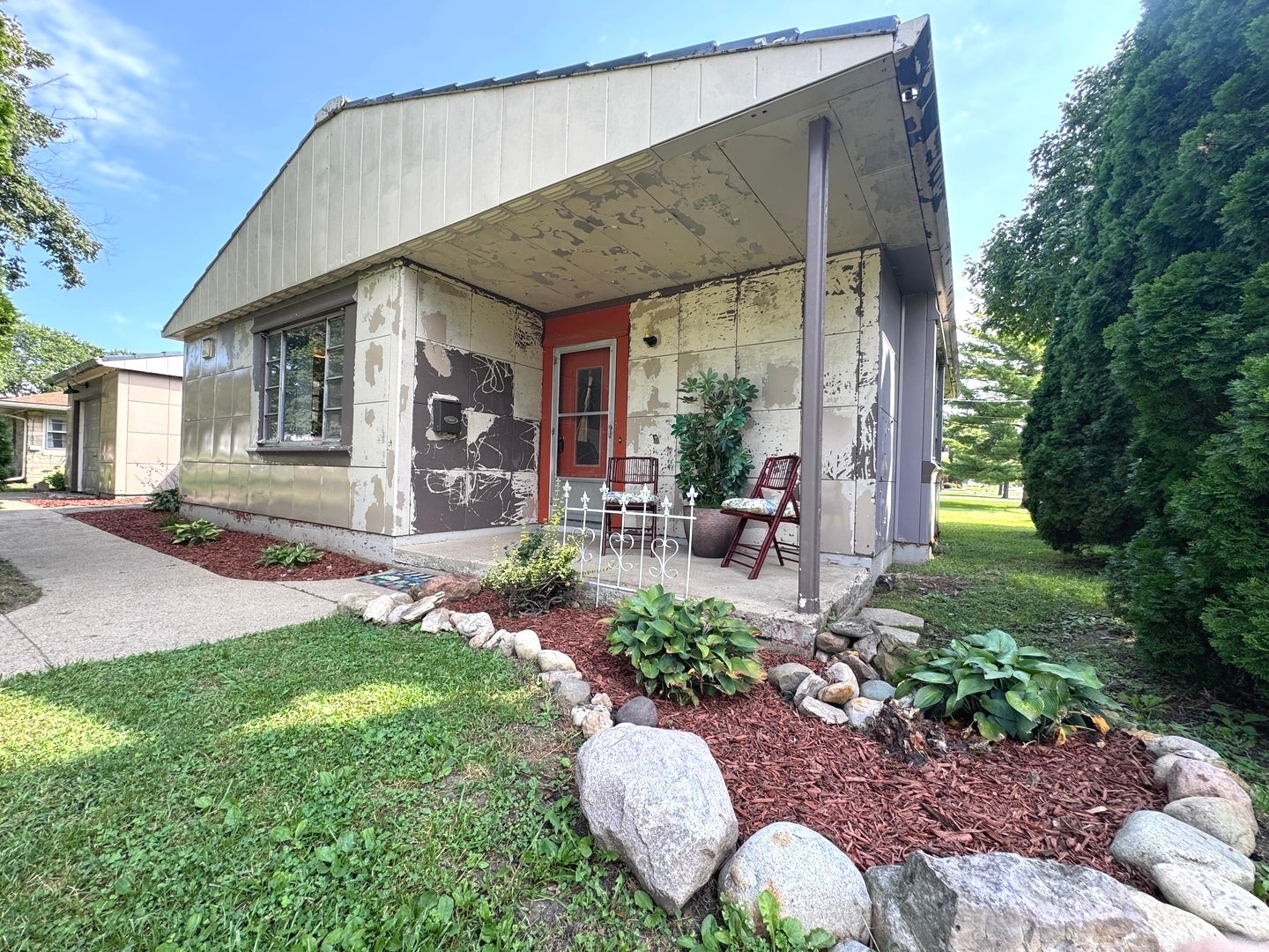 1029 S 5th Street