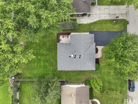 Tiny photo for 2321 Carriage Lane, Lindenhurst, IL 60046 (MLS # 12756968)