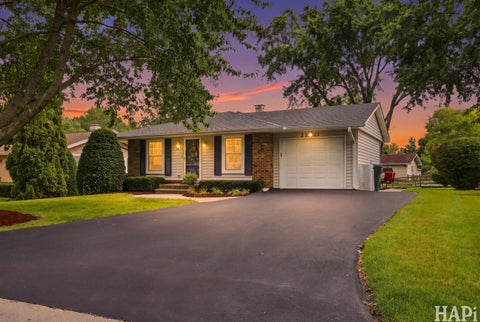 2321 Carriage Lane, Lindenhurst, IL 60046 - #: 12756968