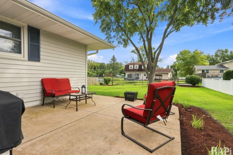 Tiny photo for 2321 Carriage Lane, Lindenhurst, IL 60046 (MLS # 12756968)