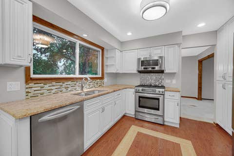 Tiny photo for 1293 Brave Court, Carol Stream, IL 60188 (MLS # 12731722)