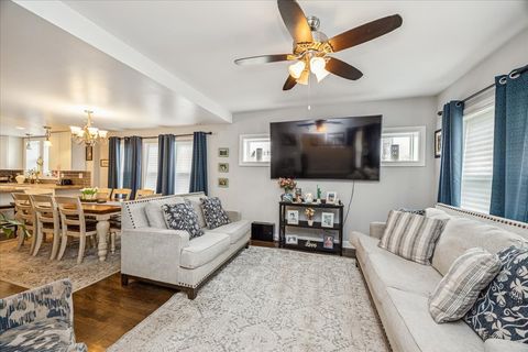 Tiny photo for 3647 Euclid Avenue, Berwyn, IL 60402 (MLS # 12621892)