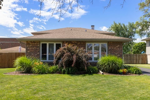 Tiny photo for 3835 W 121st Place, Alsip, IL 60803 (MLS # 12680208)