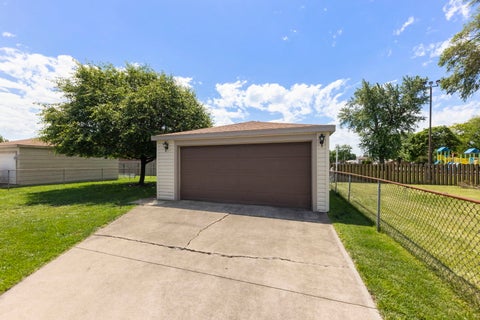 Tiny photo for 3835 W 121st Place, Alsip, IL 60803 (MLS # 12680208)