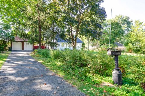 Photo of 425 E Park Street, Mundelein, IL 60060 (MLS # 12472553)