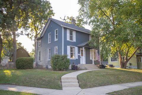 Photo of 754 South Street, Elgin, IL 60123 (MLS # 12470080)