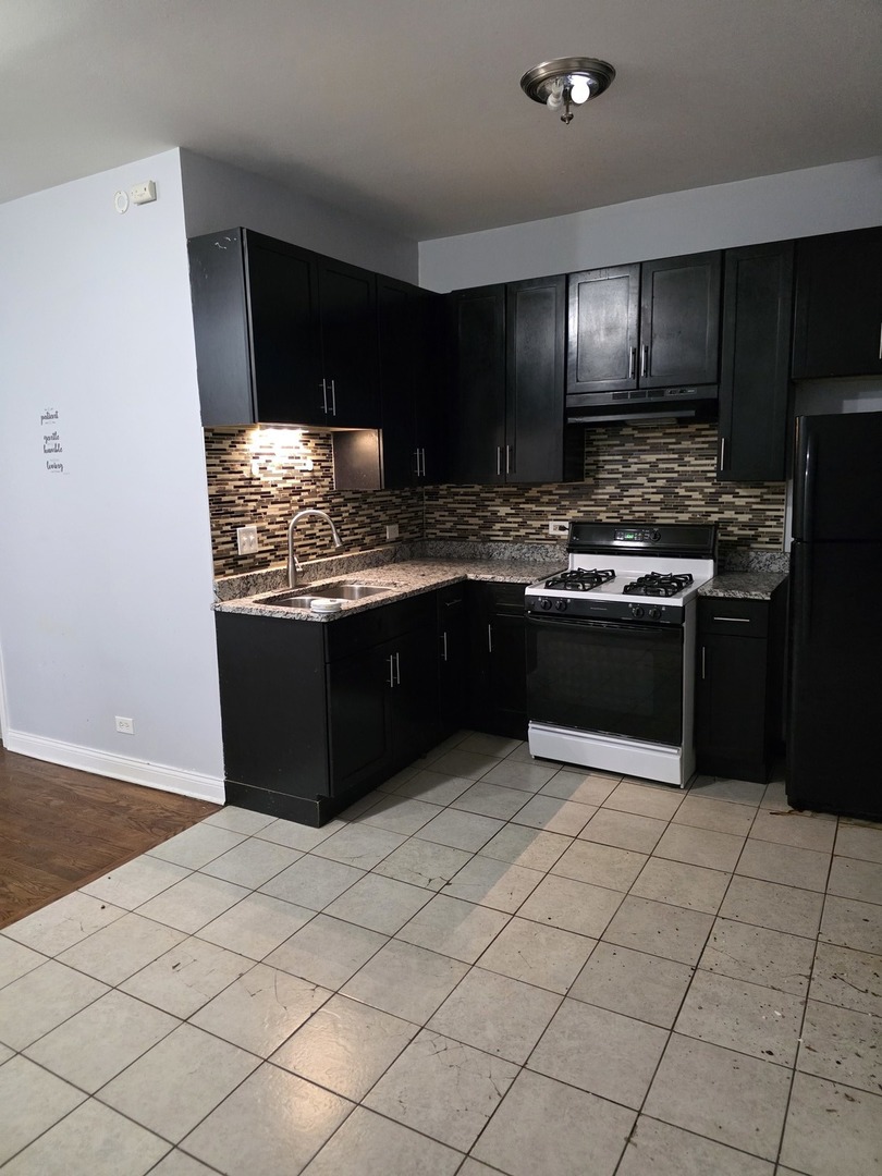 6959 S Calumet Avenue