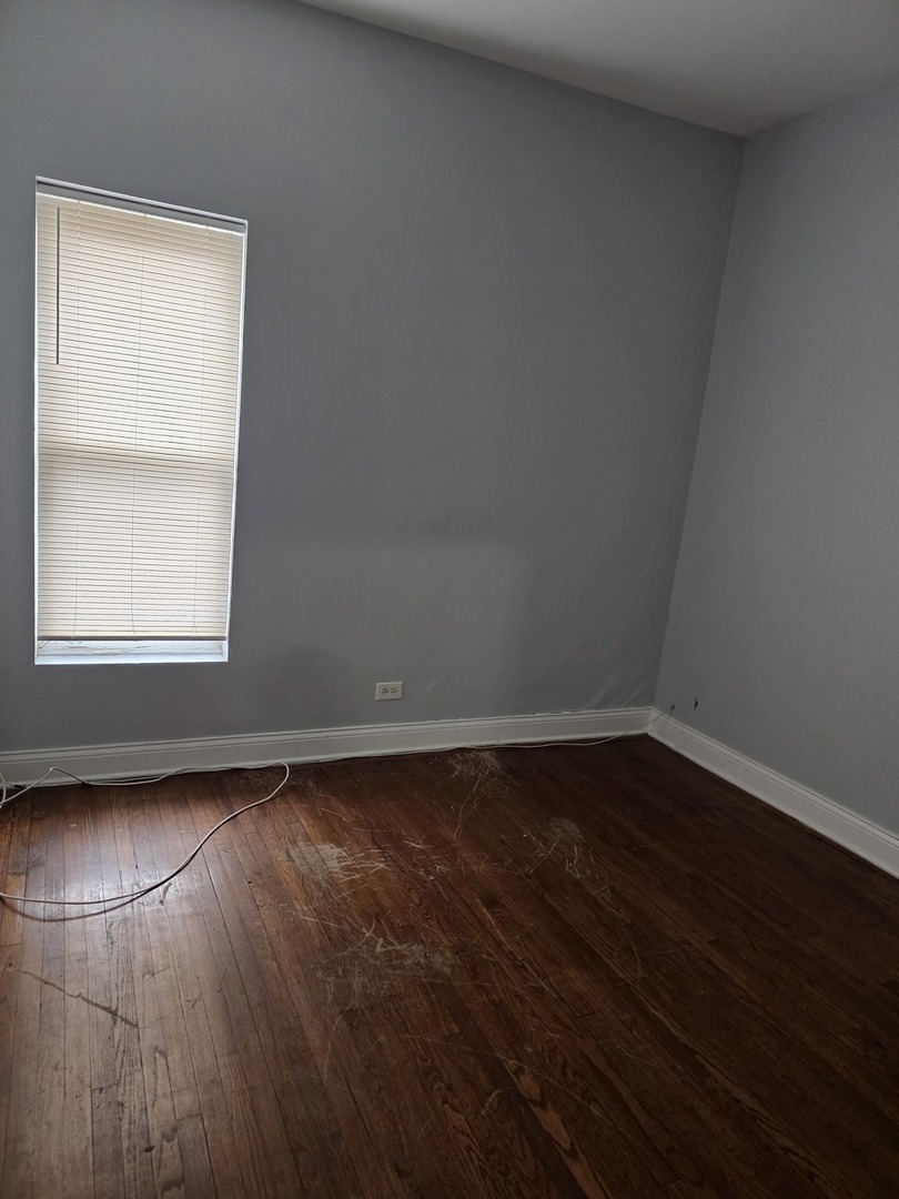 6959 S Calumet Avenue