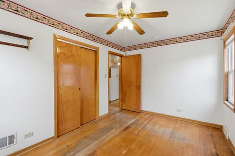 Tiny photo for 4448 Lawndale Avenue, Lyons, IL 60534 (MLS # 12547157)