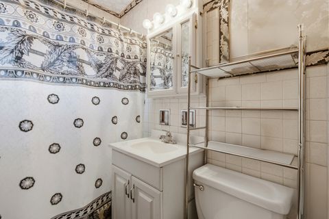 Tiny photo for 4448 Lawndale Avenue, Lyons, IL 60534 (MLS # 12547157)