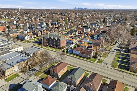 Tiny photo for 4448 Lawndale Avenue, Lyons, IL 60534 (MLS # 12547157)