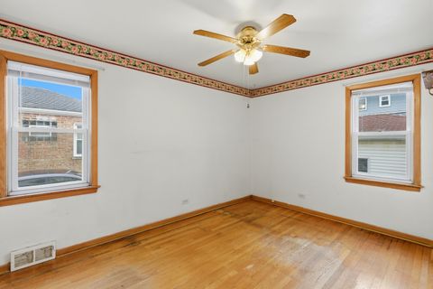 Tiny photo for 4448 Lawndale Avenue, Lyons, IL 60534 (MLS # 12547157)