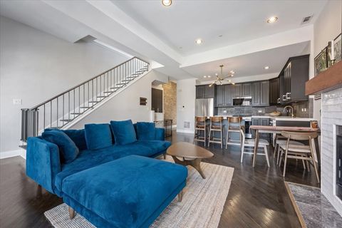 Tiny photo for 2527 W Chicago Avenue #2, Chicago, IL 60622 (MLS # 12583622)