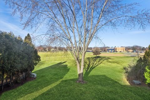 Tiny photo for 461 Breckenridge Drive, Aurora, IL 60504 (MLS # 12578935)