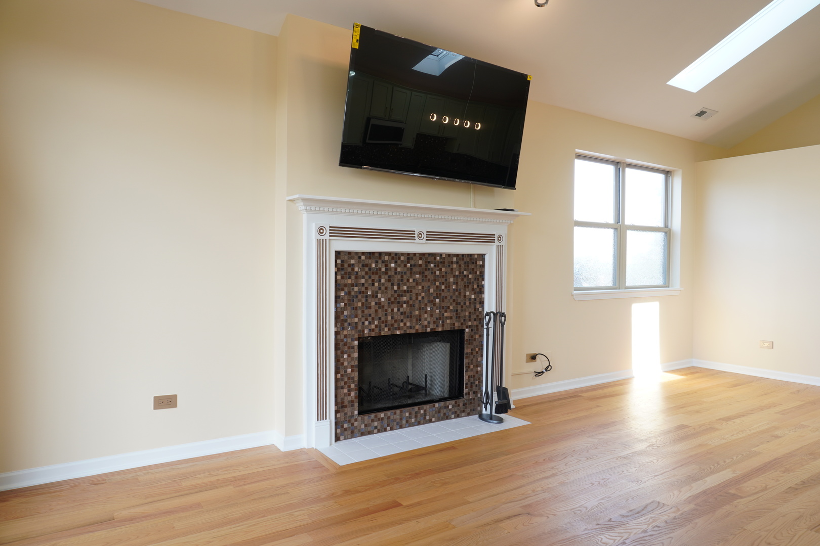 2665 W Warren Boulevard 3