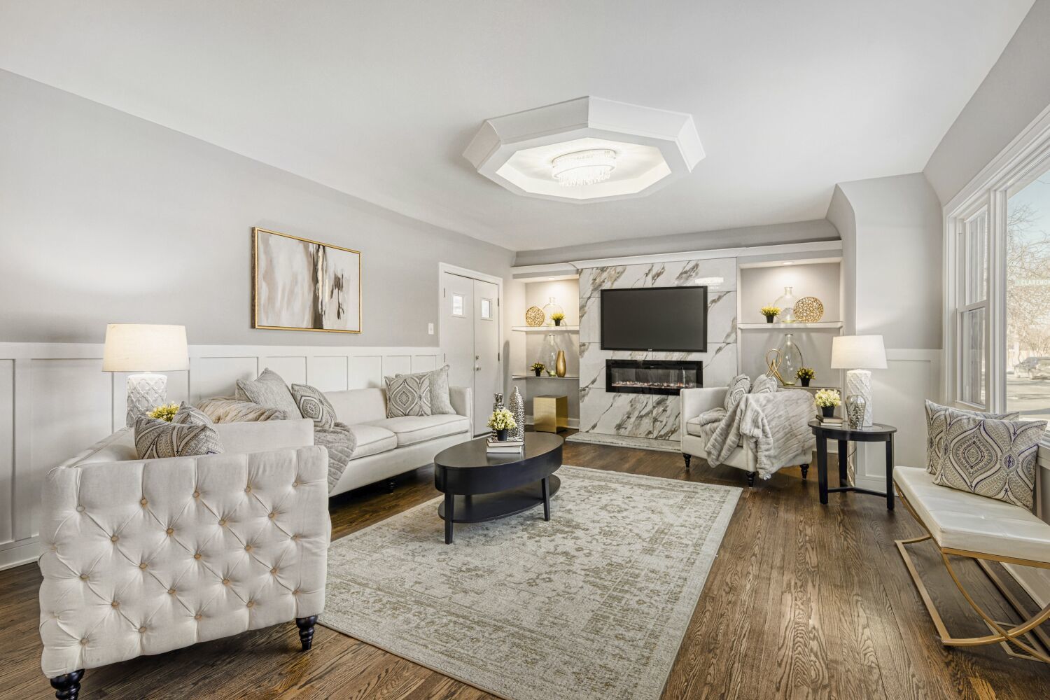 9001 S Claremont Avenue