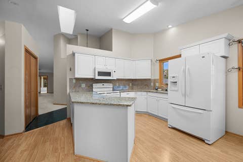 Tiny photo for 3964 Partridge Circle, Bettendorf, IA 52722 (MLS # 12690887)