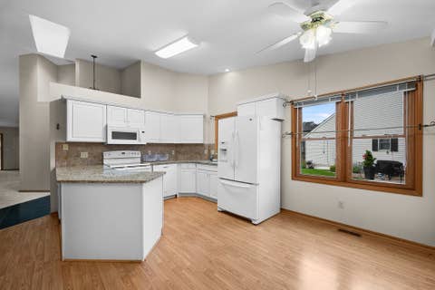 Tiny photo for 3964 Partridge Circle, Bettendorf, IA 52722 (MLS # 12690887)