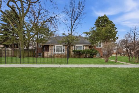 Tiny photo for 2247 E 96th Street, Chicago, IL 60617 (MLS # 12598075)