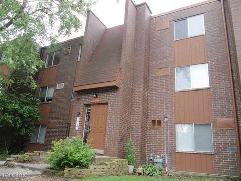 701 spruce Court 4 Vernon Hills IL 60061