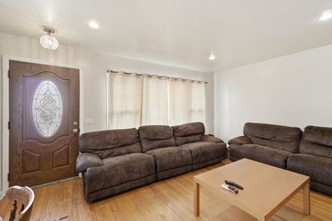 Tiny photo for 4622 N Springfield Avenue, Chicago, IL 60625 (MLS # 12612586)