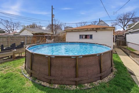 Tiny photo for 4622 N Springfield Avenue, Chicago, IL 60625 (MLS # 12612586)