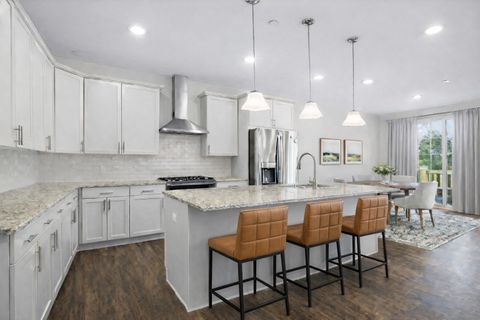 Tiny photo for 35 Woodland Trail, Lincolnshire, IL 60069 (MLS # 12573441)