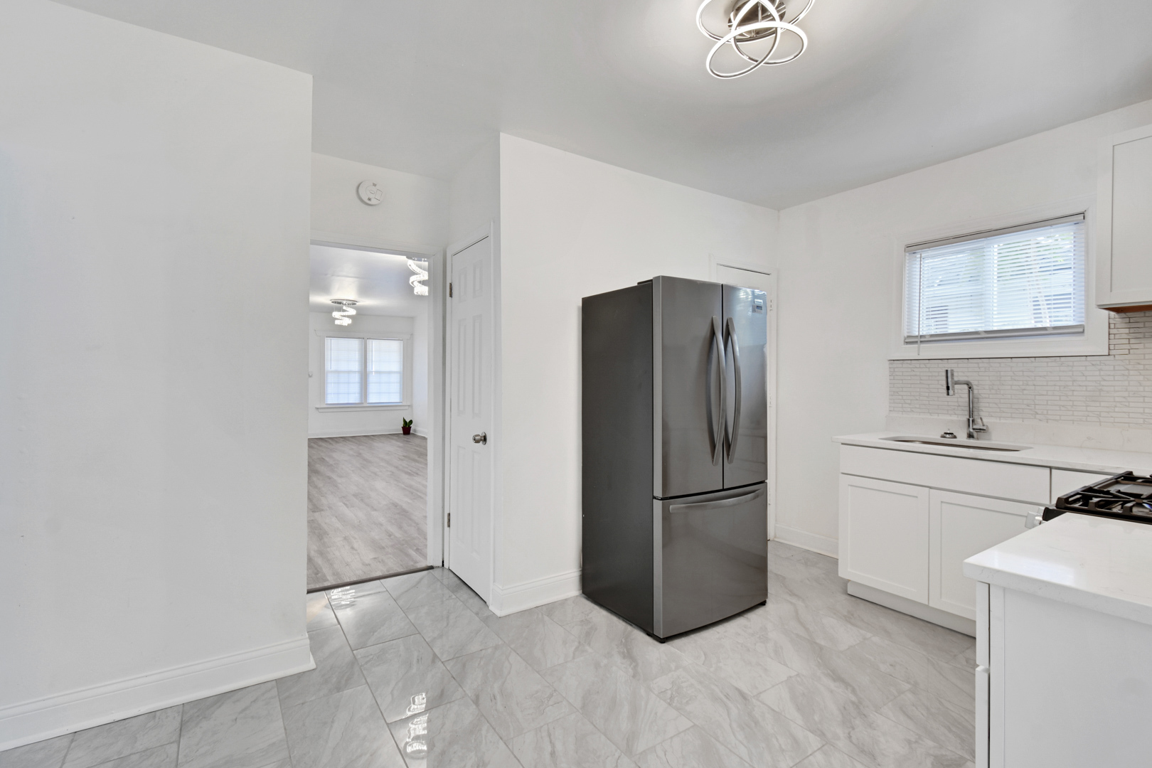 1011 W 103rd Place