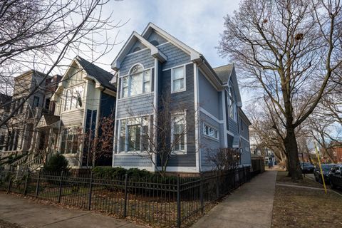 Tiny photo for 1701 W BYRON Street, Chicago, IL 60613 (MLS # 12539393)