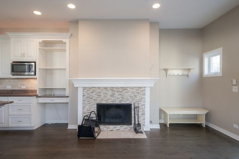 Tiny photo for 1701 W BYRON Street, Chicago, IL 60613 (MLS # 12539393)