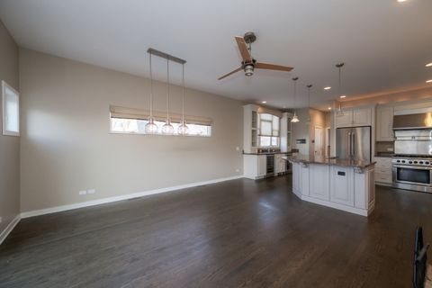 Tiny photo for 1701 W BYRON Street, Chicago, IL 60613 (MLS # 12539393)