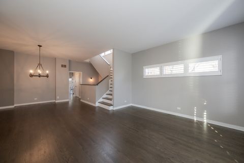 Tiny photo for 1701 W BYRON Street, Chicago, IL 60613 (MLS # 12539393)