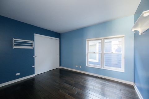 Tiny photo for 1701 W BYRON Street, Chicago, IL 60613 (MLS # 12539393)