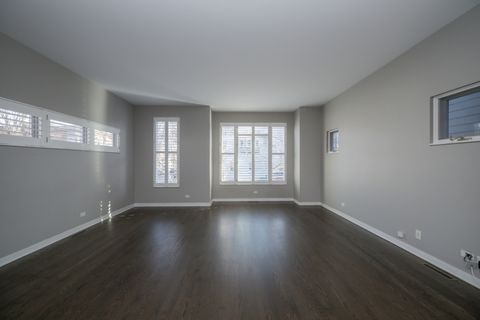Tiny photo for 1701 W BYRON Street, Chicago, IL 60613 (MLS # 12539393)