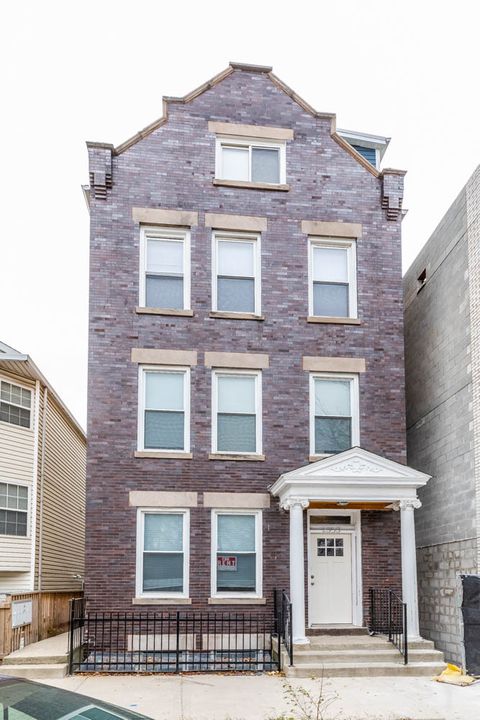 2353 W 18th Place Chicago IL 60608