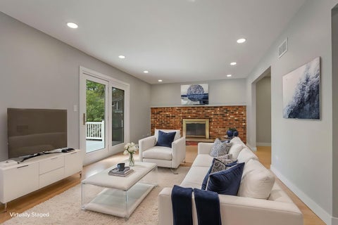 Tiny photo for 713 Dawes Street, Libertyville, IL 60048 (MLS # 12764048)