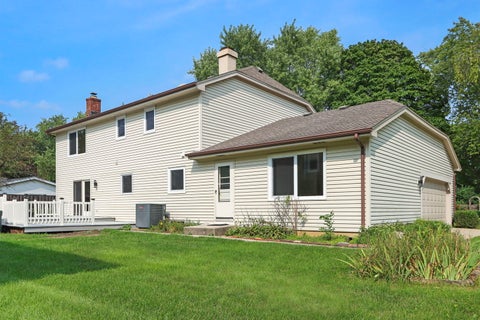 Tiny photo for 713 Dawes Street, Libertyville, IL 60048 (MLS # 12764048)