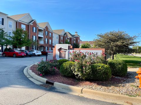 Photo of 1903 N Lincoln Avenue #206, Urbana, IL 61801 (MLS # 12623360)