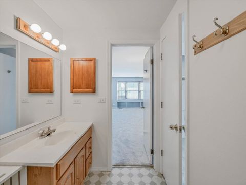 Tiny photo for 1986 Brighton Lane, Hoffman Estates, IL 60169 (MLS # 12554599)