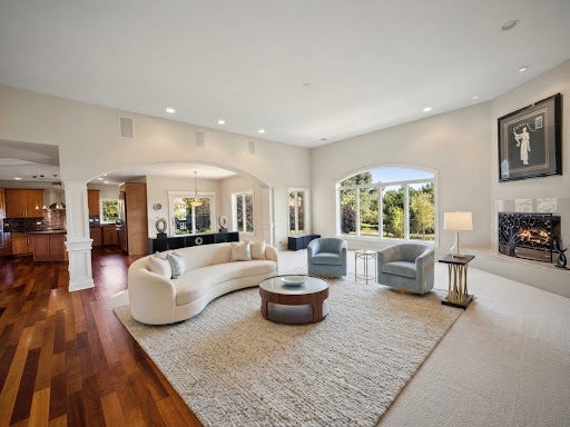 25860 Prairie Hill Lane