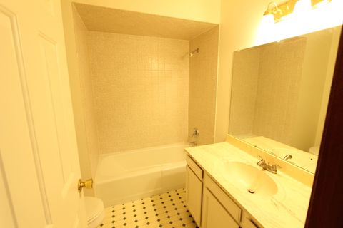 Tiny photo for 1111 E Jefferson Street #3, Bloomington, IL 61701 (MLS # 12292309)