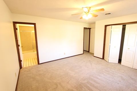 Tiny photo for 1111 E Jefferson Street #3, Bloomington, IL 61701 (MLS # 12292309)