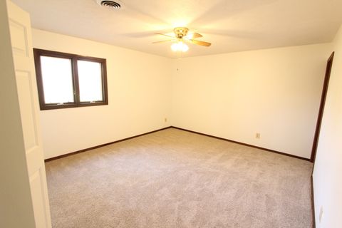 Tiny photo for 1111 E Jefferson Street #3, Bloomington, IL 61701 (MLS # 12292309)