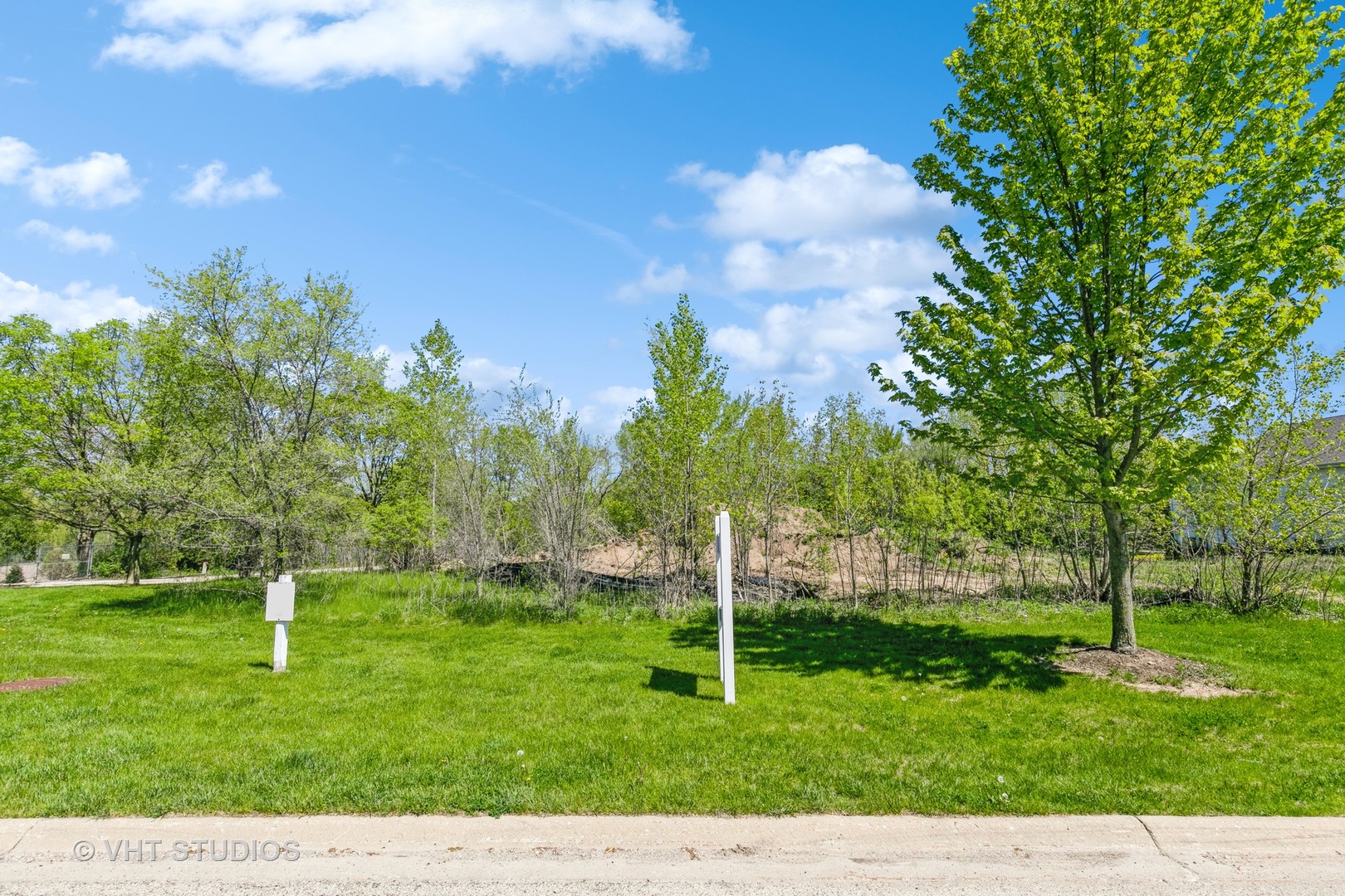 40729 N North Newport Drive