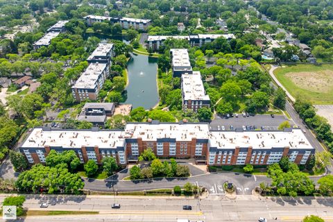 Tiny photo for 50 LAKE Boulevard #632, Buffalo Grove, IL 60089 (MLS # 12492849)