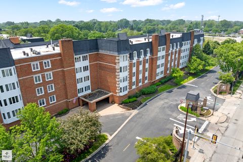 Photo of 50 LAKE Boulevard #632, Buffalo Grove, IL 60089 (MLS # 12492849)
